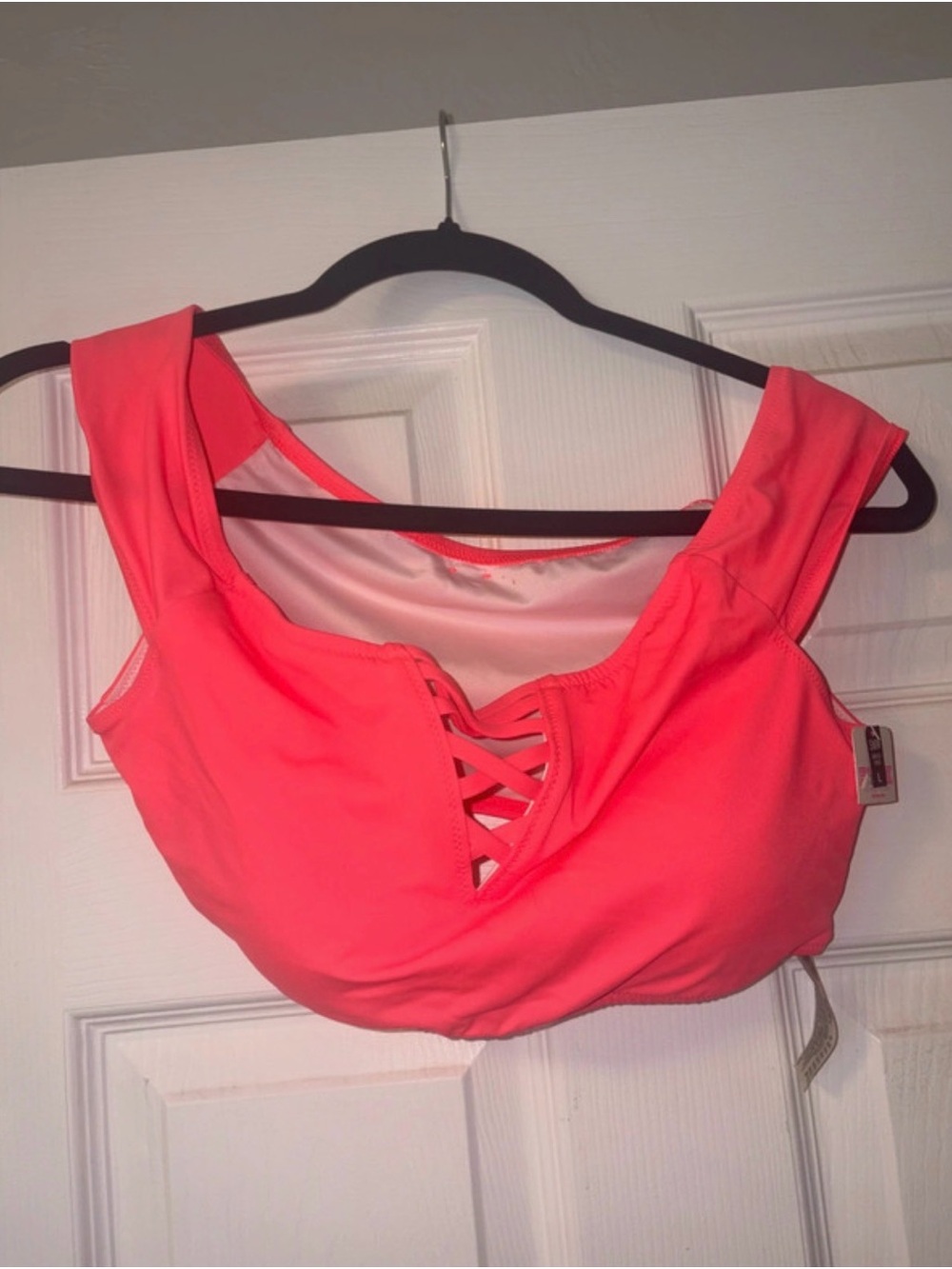 Women's Victoria's Secret pink new with tag bathing suit top - size large